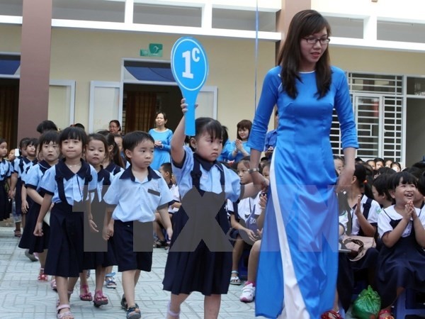 PM Nguyễn Xuân Phúc assigned the education sector to help in forming good personalities for Vietnamese students. (Photo: VNA/VNS) PM Nguyễn Xuân Phúc assigned the education sector to help in forming good personalities for Vietnamese students. (Photo: VNA/VNS)
