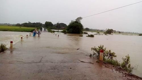 Tropical low pressure causes heavy rains on large scale. (Photo:SGGP) Tropical low pressure causes heavy rains on large scale. (Photo:SGGP)