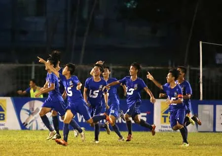 HA.GL và PVF tranh vàng ảnh 1 HA.GL và PVF tranh vàng ảnh 1