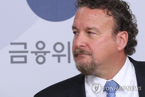 Kevin Stephenson, head of the FATF Training and Research Institute (TREIN), holds a press conference in Seoul on Sept. 19, 2016. (Yonhap) Kevin Stephenson, head of the FATF Training and Research Institute (TREIN), holds a press conference in Seoul on Sept. 19, 2016. (Yonhap)
