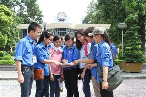 More than 3.3 million poor students nationwide had borrowed capital with interest from the Social Policy Bank for schooling. — Photo vietnamplus.vn More than 3.3 million poor students nationwide had borrowed capital with interest from the Social Policy Bank for schooling. — Photo vietnamplus.vn