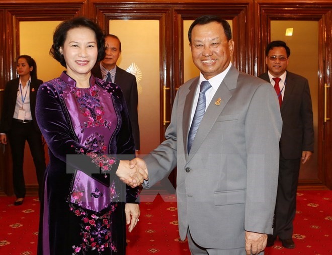 National Assembly Chairwoman Nguyen Thi Kim Ngan (L) and President of the Senate of Cambodia Samdech Say Chhum (Source: VNA) National Assembly Chairwoman Nguyen Thi Kim Ngan (L) and President of the Senate of Cambodia Samdech Say Chhum (Source: VNA)