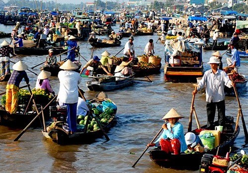 Cái Răng Floating Market is a famous tourist attraction in Cần Thơ, the largest city in the Mekong Delta. VNS File Photo Cái Răng Floating Market is a famous tourist attraction in Cần Thơ, the largest city in the Mekong Delta. VNS File Photo