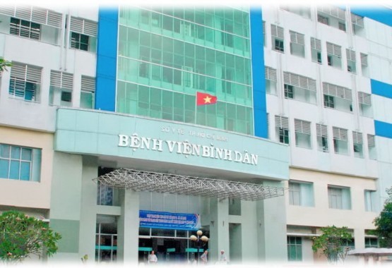 Doctros of the Binh Dan Hospital in Ho Chi Minh City reconnect the cut-off part of the kid's penis (Photo: SGGP) Doctros of the Binh Dan Hospital in Ho Chi Minh City reconnect the cut-off part of the kid's penis (Photo: SGGP)