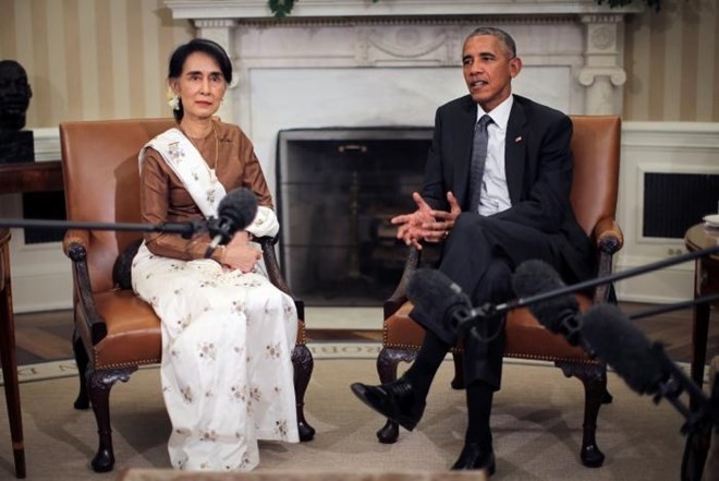 President Barack Obama and Myanmar's State Counsellor Aung San Suu Kyi (Source: Reuters) President Barack Obama and Myanmar's State Counsellor Aung San Suu Kyi (Source: Reuters)