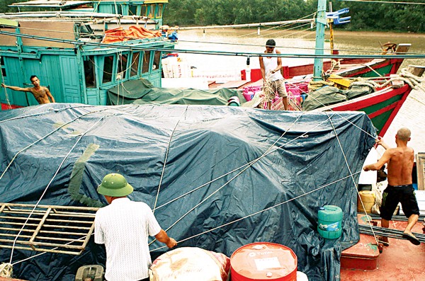 Local authorities help local people deal with the typhoon impact. Local authorities help local people deal with the typhoon impact.
