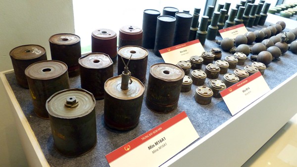 Bombs and mines are showcased at exhibition hall of VNMAC. Bombs and mines are showcased at exhibition hall of VNMAC.
