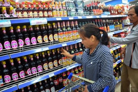 All fish sauces on the market are safe for human consumption, the Ministry of Health confirmed Saturday after a10-day inspection ( Photo: VNA) All fish sauces on the market are safe for human consumption, the Ministry of Health confirmed Saturday after a10-day inspection ( Photo: VNA)