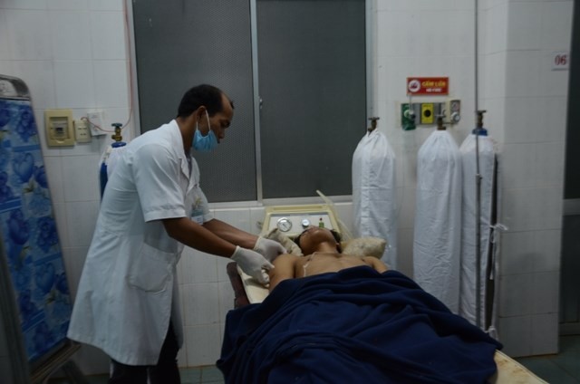 A victim in the hospital (Source: Internet) A victim in the hospital (Source: Internet)