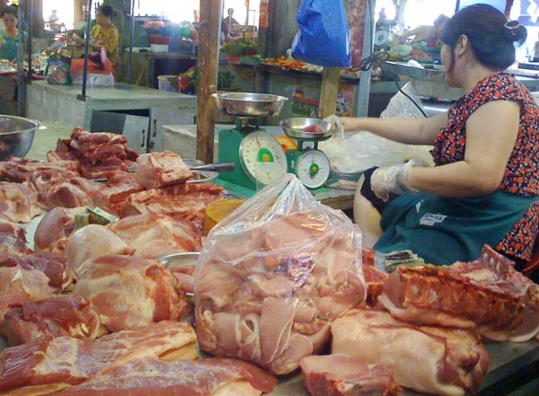 A pork stall at a market in HCMC (Photo: SGGP) A pork stall at a market in HCMC (Photo: SGGP)