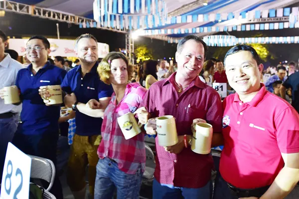 Trải nghiệm văn hóa Đức tại Lễ hội bia Oktoberfest 2016 lớn nhất tại Hà Nội ảnh 8 Trải nghiệm văn hóa Đức tại Lễ hội bia Oktoberfest 2016 lớn nhất tại Hà Nội ảnh 8