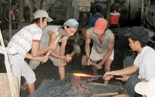 Làng nghề Phú Tân