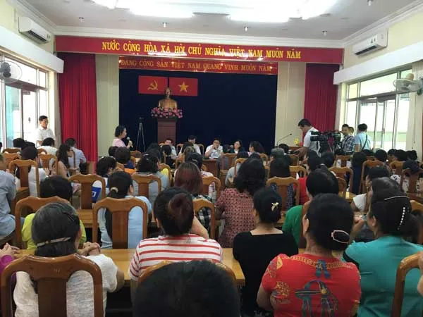 Hàng trăm tiểu thương chợ An Đông bức xúc việc chậm trễ sửa chợ