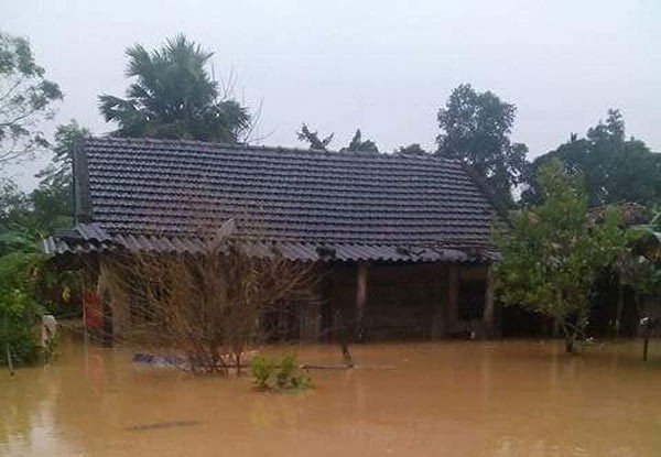 Many localities are entirely isolated by severe flood tis morning. Many localities are entirely isolated by severe flood tis morning.