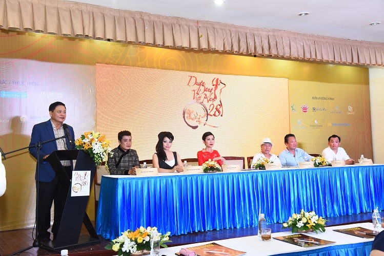 At the press conference (Photo: duyendangvietnam.net.vn) At the press conference (Photo: duyendangvietnam.net.vn)