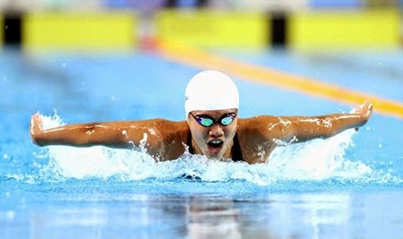 Anh Vien brings the first gold medal for Vietnam at the 2016 Asian Swimming Championship. Anh Vien brings the first gold medal for Vietnam at the 2016 Asian Swimming Championship.