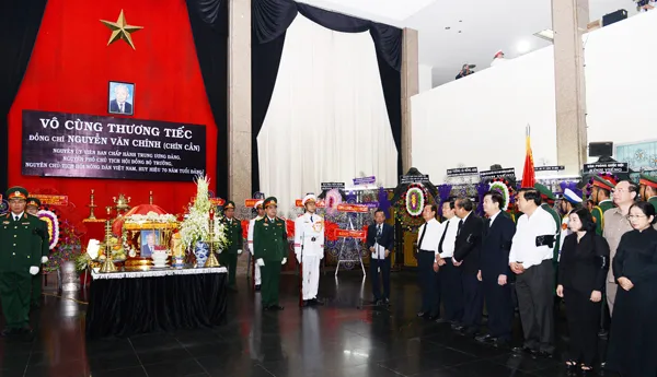Cử hành trọng thể lễ tang đồng chí Nguyễn Văn Chính