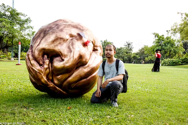 Điêu khắc vật vã tìm chỗ đứng