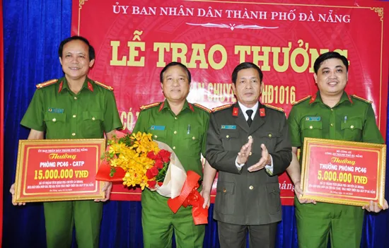 Đà Nẵng: Khen thưởng vụ phá chuyên án mua bán hoá đơn khống