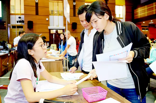 Tiếp tục nghiên cứu phương án bỏ hay giữ điểm sàn đại học