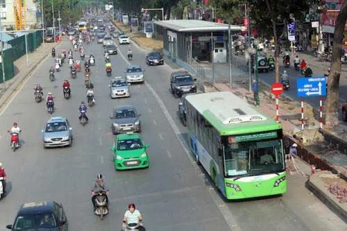Hà Nội vận hành thử nghiệm tuyến BRT đầu tiên