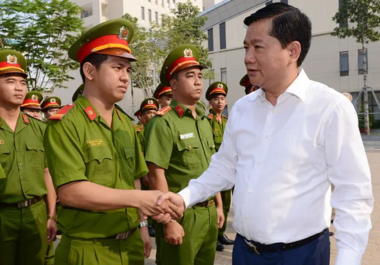 Ra mắt "quả đấm thép" hình sự đặc nhiệm trấn áp tội phạm