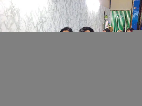 Nét quyến rũ và nụ cười dải đất hình chữ S