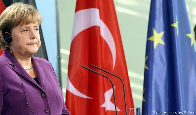 German Chancellor Angela Merkel visits Turkey on Thursday for the first time since the failed July coup, seeking to keep a key partnership alive after a series of crises. German Chancellor Angela Merkel visits Turkey on Thursday for the first time since the failed July coup, seeking to keep a key partnership alive after a series of crises.