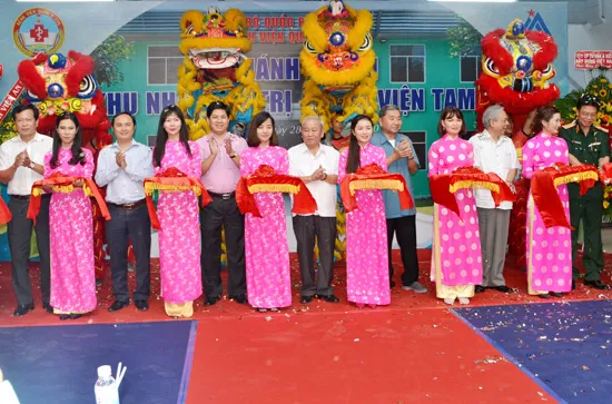 Bệnh viện 175 khánh thành và đưa vào sử dụng tòa nhà điều trị, bệnh viện tạm