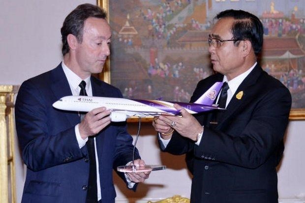 Prime Minister Prayut Chan-o-cha and Airbus Commercial Aircraft president and chief operating officer Fabrice Bregier at the MoU signing ceremony (Photo: Bangkok Post) Prime Minister Prayut Chan-o-cha and Airbus Commercial Aircraft president and chief operating officer Fabrice Bregier at the MoU signing ceremony (Photo: Bangkok Post)