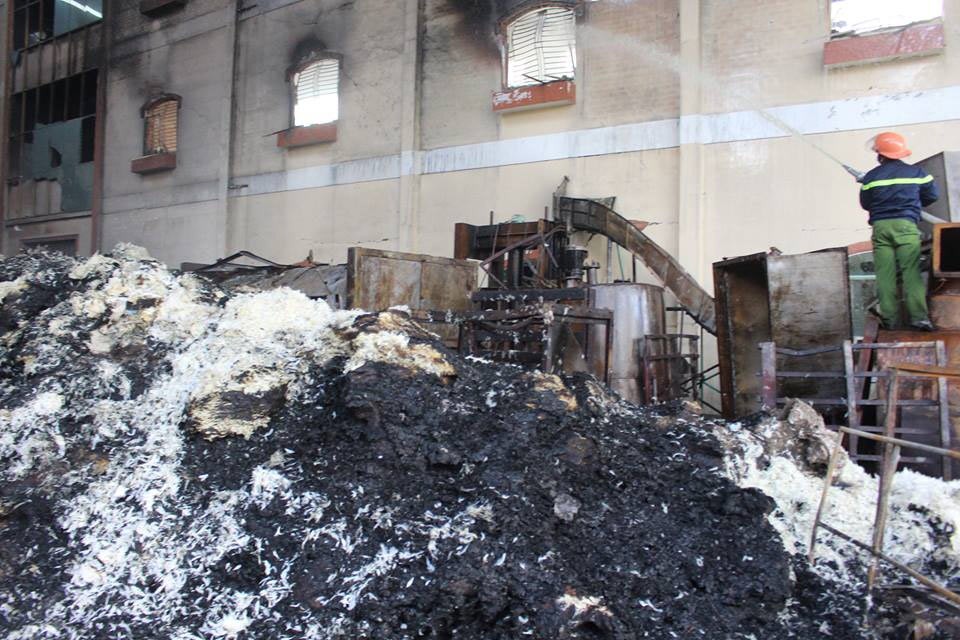 All items in the fifth floor are destroyed (Photo: SGGP) All items in the fifth floor are destroyed (Photo: SGGP)
