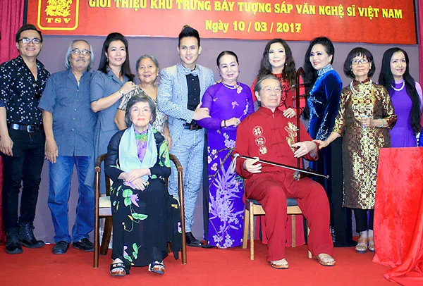 Nhà trưng bày tượng sáp nghệ sĩ Việt Nam - Thành quả của sự đam mê ảnh 1 Nhà trưng bày tượng sáp nghệ sĩ Việt Nam - Thành quả của sự đam mê ảnh 1