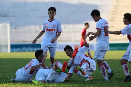 Viettel và Huế vào bán kết ảnh 1