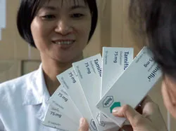 Nỗ lực triển khai nhiều biện pháp đối phó dịch cúm gia cầm ảnh 5 Nỗ lực triển khai nhiều biện pháp đối phó dịch cúm gia cầm ảnh 5
