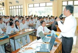 Học phí các chương trình liên kết của Trường ĐH Quốc tế