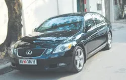 Nói gần nói xa...