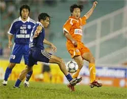 Hai thái cực trên sân Chi Lăng ảnh 1 Hai thái cực trên sân Chi Lăng ảnh 1