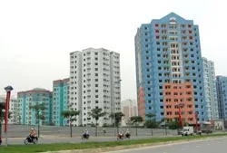 Tạm dừng bán nhà quy đổi ra vàng