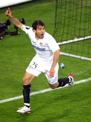 Enzo Maresca: “Ngày hạnh phúc nhất đời tôi !” ảnh 1 Enzo Maresca: “Ngày hạnh phúc nhất đời tôi !” ảnh 1