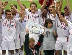 Bayern vẫn không có đối thủ ảnh 1 Bayern vẫn không có đối thủ ảnh 1