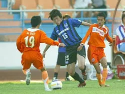 Khi cái nền quá yếu ảnh 1 Khi cái nền quá yếu ảnh 1