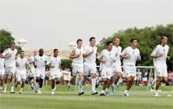 Steven Gerrard sẵn sàng đá tiền đạo ảnh 1 Steven Gerrard sẵn sàng đá tiền đạo ảnh 1