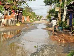 Kéo dài việc bồi thường cho các hộ dân đường Ba Tơ Q8