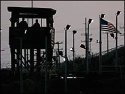 Đề cập khả năng đóng cửa nhà tù Vịnh Guantanamo