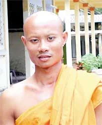 Nhà sư làm Bí thư Đoàn
