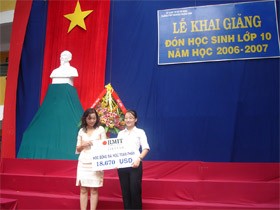 RMIT Viet Nam Awards Full Undergraduate Scholarships to Winners ảnh 1 RMIT Viet Nam Awards Full Undergraduate Scholarships to Winners ảnh 1