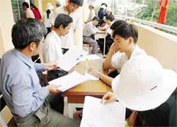Điểm chuẩn làm khổ phụ huynh ảnh 2 Điểm chuẩn làm khổ phụ huynh ảnh 2