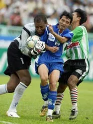 Lại là một quả phạt đền ảnh 1 Lại là một quả phạt đền ảnh 1