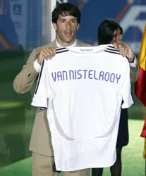 Nistelrooy: “Tôi sẽ mang bất cứ số áo nào CLB muốn” ảnh 1 Nistelrooy: “Tôi sẽ mang bất cứ số áo nào CLB muốn” ảnh 1