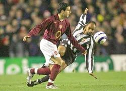 Capello muốn có Reyes và Fabregas ảnh 1 Capello muốn có Reyes và Fabregas ảnh 1